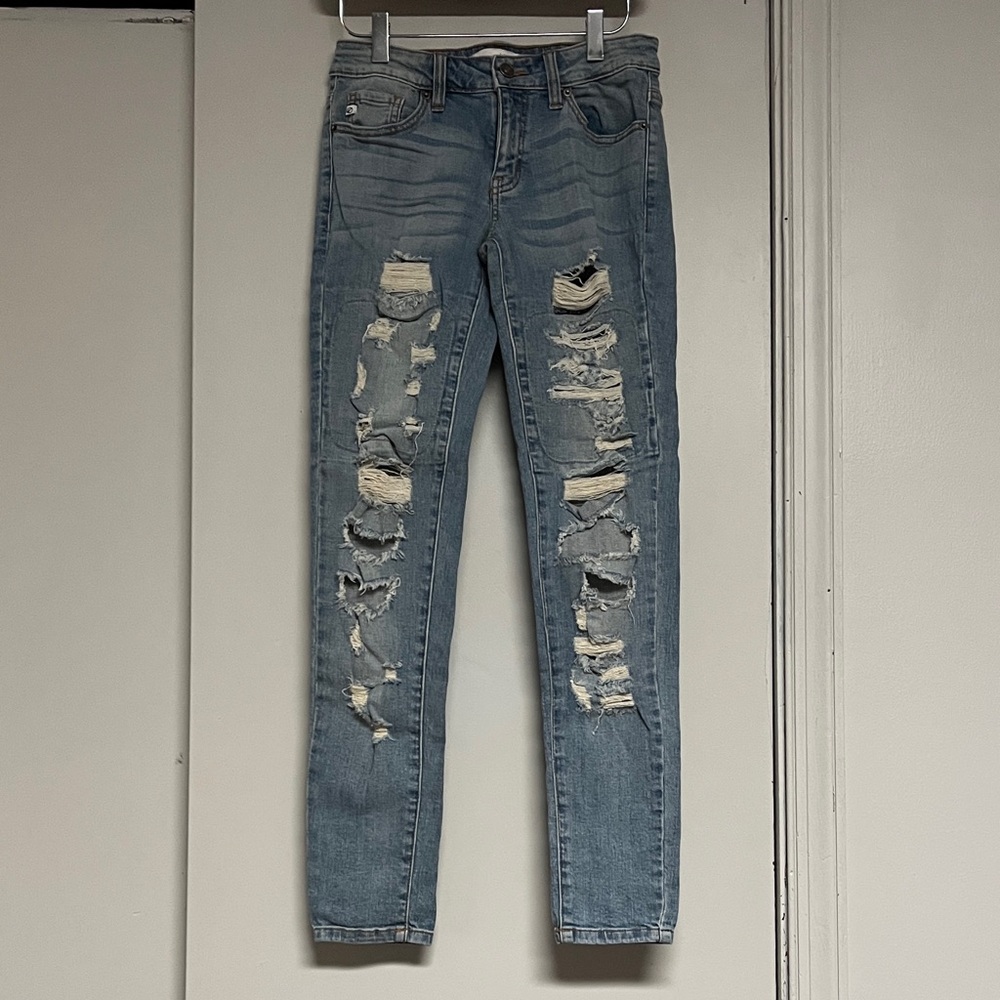 Trendy Distressed Light Blue Women's Skinny Jeans Size 5